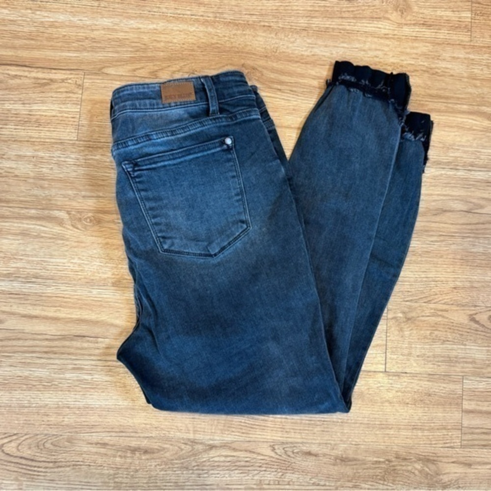 JUDY BLUE Skinny High Waist Frayed Cuffed Stretch Faded Black Jean 15/32
